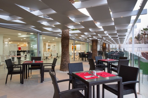 OLÉ TROPICAL TENERIFE **** Playa De Las Americas repülővel