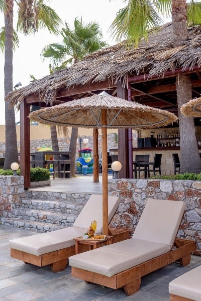 Hotel Theo**** RE, repülővel