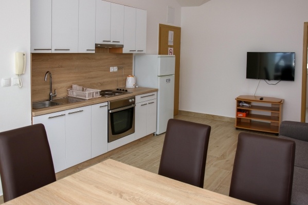 ADRIA APARTMAN