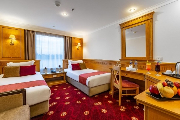 Steigenberger Pyramids Cairo - Nílusi hajóút - Luxor *****, Egyiptom