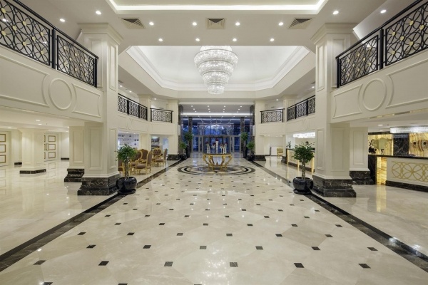 Bellis Deluxe Hotel *****