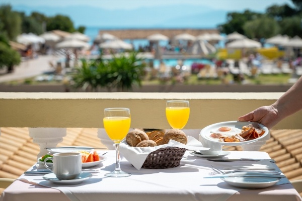 MITSIS MESSONGHI ****