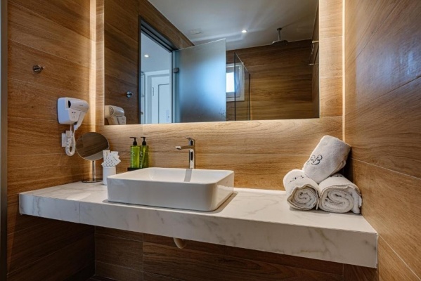 Hotel Magique Bleu Suites ***** AI, repülővel