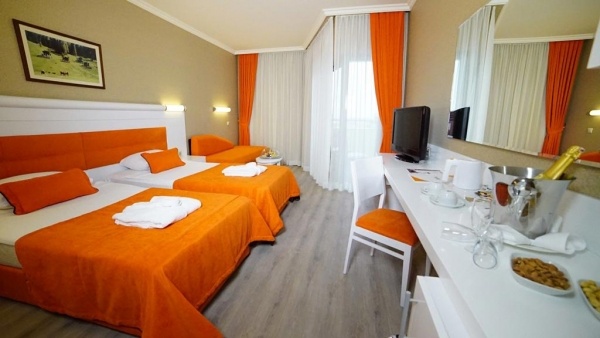 Sueno Hotels Beach Side *****