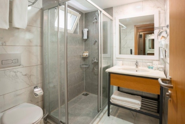 Master Family Club***** - AI, repülővel