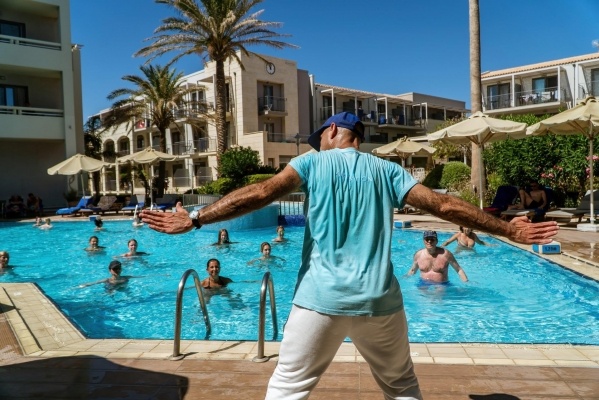 PEARL BEACH CRETE ****