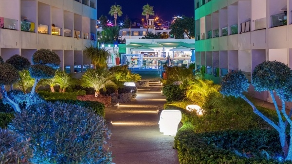 Nicholas Color Hotel - 4 éjszakás