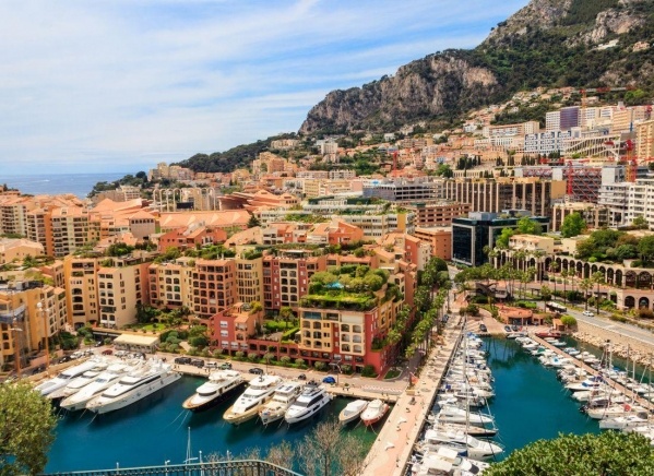 Nizza és Monaco: karneváli hangulatban