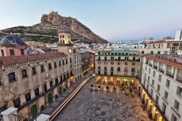 Csoportos hajóút: Baleár és Tirrén-tengeri ékkövek