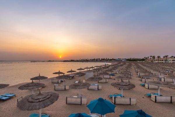 PICKALBATROS DANA BEACH RESORT ***** Hurghada repülővel