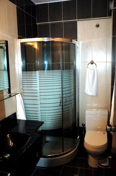 Sarti Plaza***, busszal