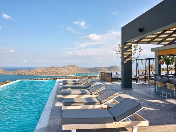 DOMES AULUS ELOUNDA, CURIO COLLECTION BY HILTON *****