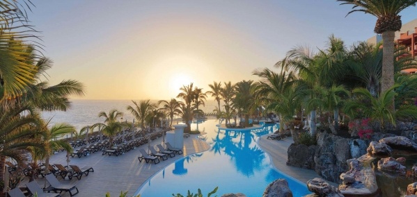 Adrian Roca Nivaria Gran Hotel - 11 éjszakás