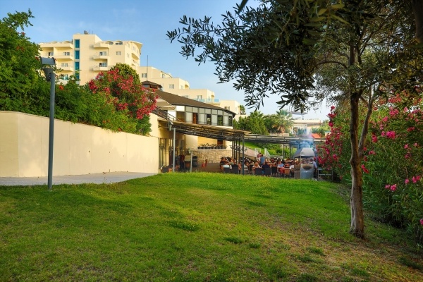 SEALIGHT FAMILY CLUB ****