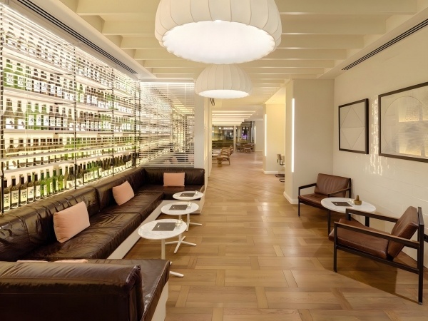 H10 Universitat - 10 éjszakás