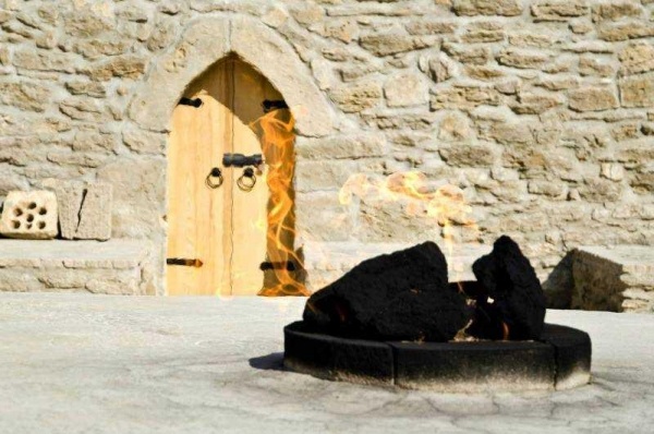 Baku, a kaszpi Dubai és Azerbajdzsán legszebb tájai ****