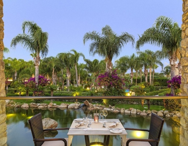 OLYMPIC LAGOON RESORT *****