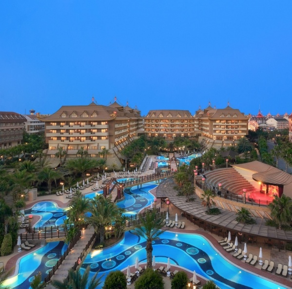 Royal Dragon Hotel - 7 éjszakás