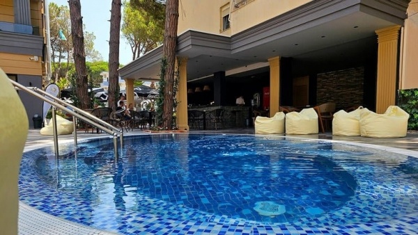 Fafa Sun - 9 éjszakás