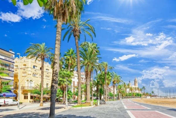 Katalóniai képeslapok - csoportos utazás magyar idegenvezetővel Barcelonába 2026.10.09-12.