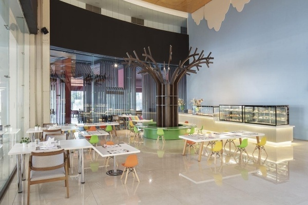 Nirvana Cosmopolitan *****