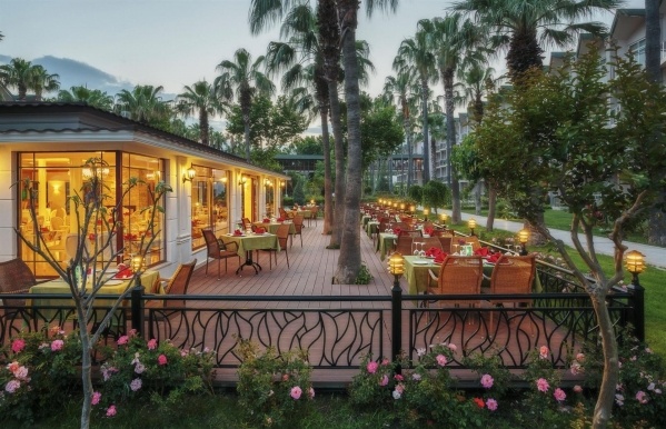 Dobedan World Palace *****