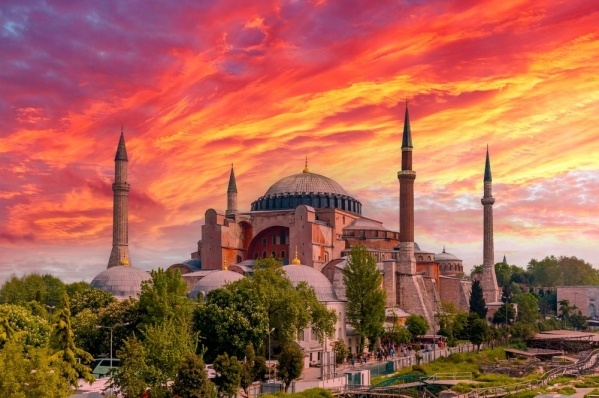 Street Art fotózás Isztambulban Ritter Doronnal, repülővel