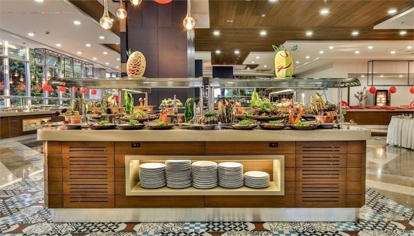 Saturn Palace Resort *****