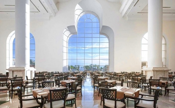 Pyramisa Beach Resort Sahl Hasheesh *****