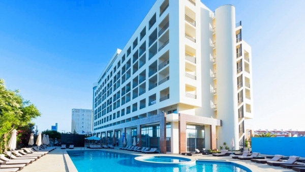 Tryp Lisboa Caparica Mar by Wyndham - 3 éjszakás