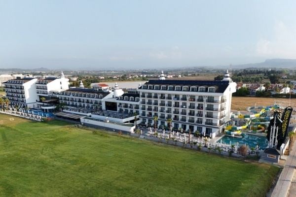 Armella Hill Hotel***** - UAI, repülővel