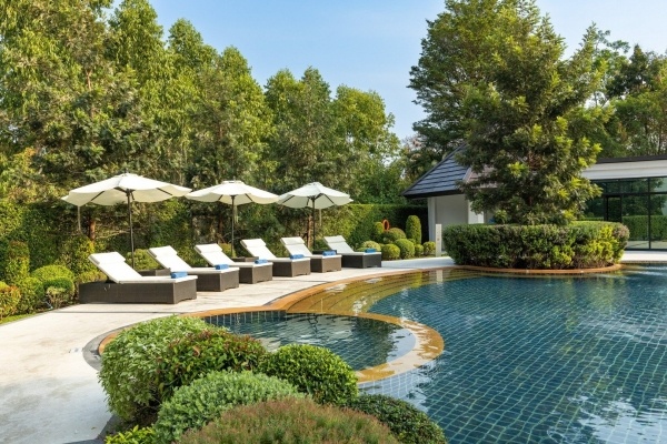 Manhattan Pattaya Hotel - 12 éjszakás