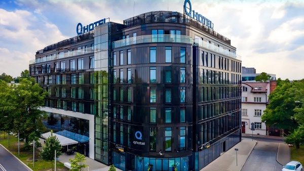 Q Hotel Plus Kraków - 6 éjszakás