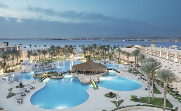 Pyramisa Beach Resort Sahl Hasheesh *****