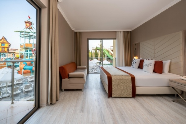 SELECTUM FAMILY RESORT SIDE *****