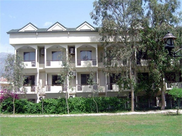 Kaftans Hotel By Rrh&r ***