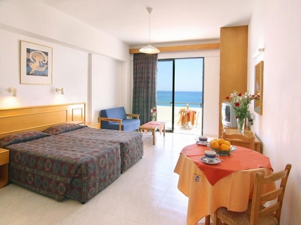 Corallia Beach Aparthotel ***