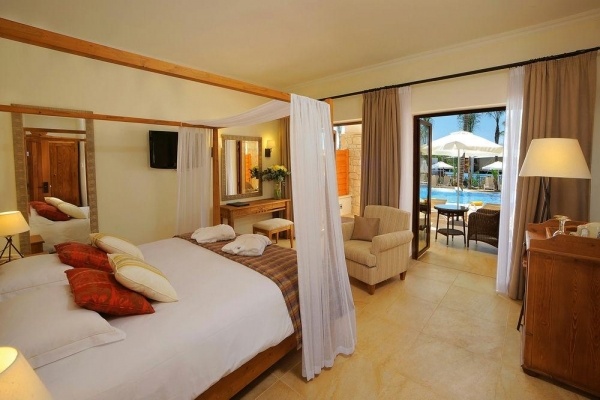 Olympic Lagoon Resort *****