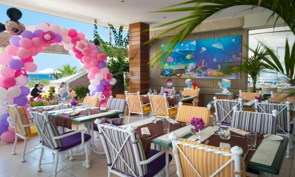 Amathus Beach Hotel *****