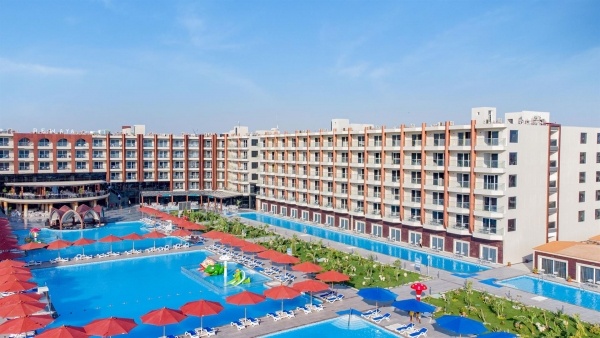 Rewaya Majestic Resort *****