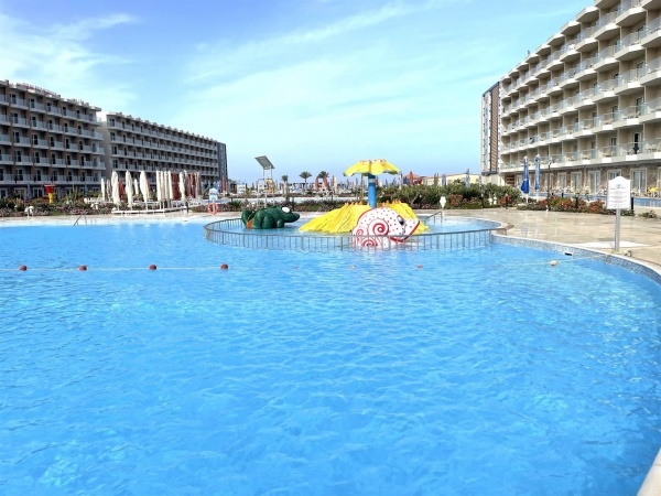 Rewaya Luxury Resort *****