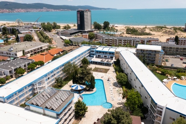 Azurro *** Sunny Beach repülővel