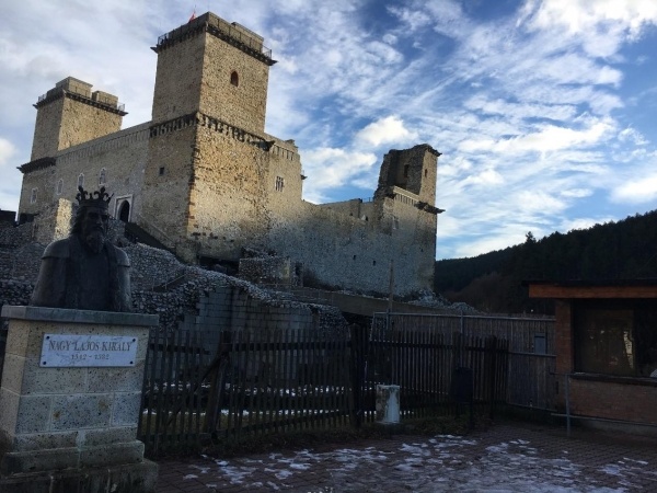 MISKOLC, SZILVÁSVÁRAD ÉS EDELÉNY ÉLMÉNYEI - KÖRUTAZÁS MAGYARORSZÁGON - A magyar királynék jegyajándéka. Egy francia nemes kastélya