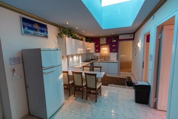 Grecian Fantasia Resort ***