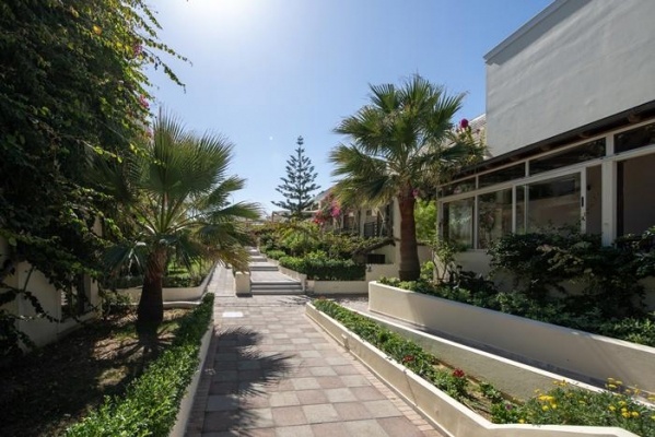 Hydramis Palace *****