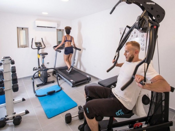 Imperial Palace ****