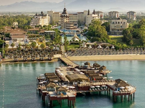 Mardan Palace *****