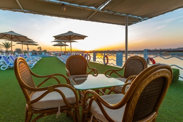 Pyramids Resort by Jaz (ex. Oasis) - Nílusi hajóút - Sea Star Beau Rivage ****, Egyiptom