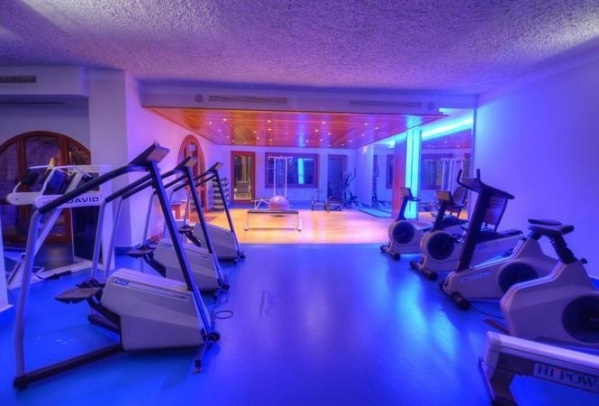 Ta Cenc Hotel *****