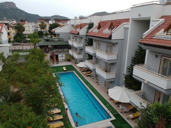 Nar Hotel ***